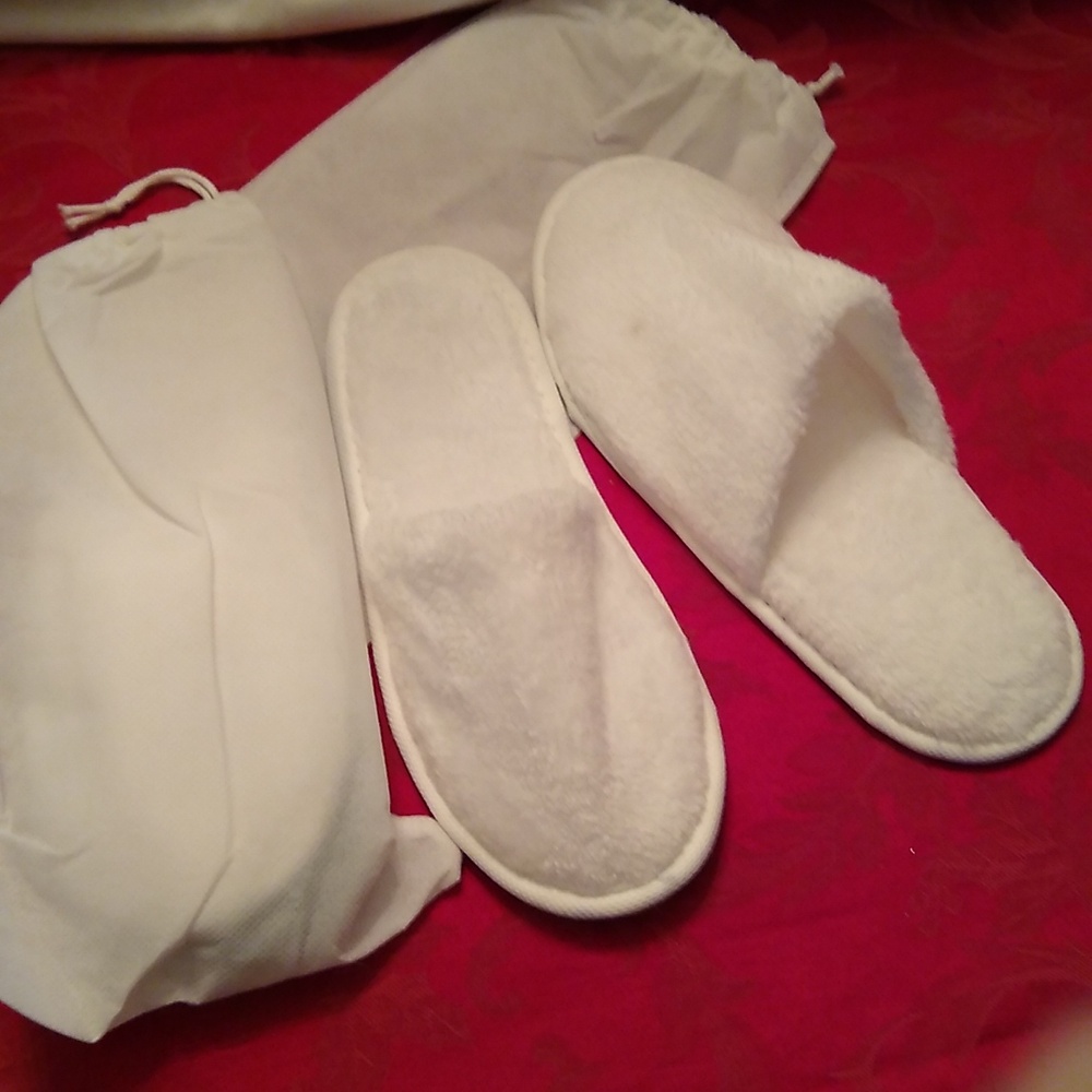 2pr ST.REGIS CAIRO EGYPT Slippers - Picture 4 of 4